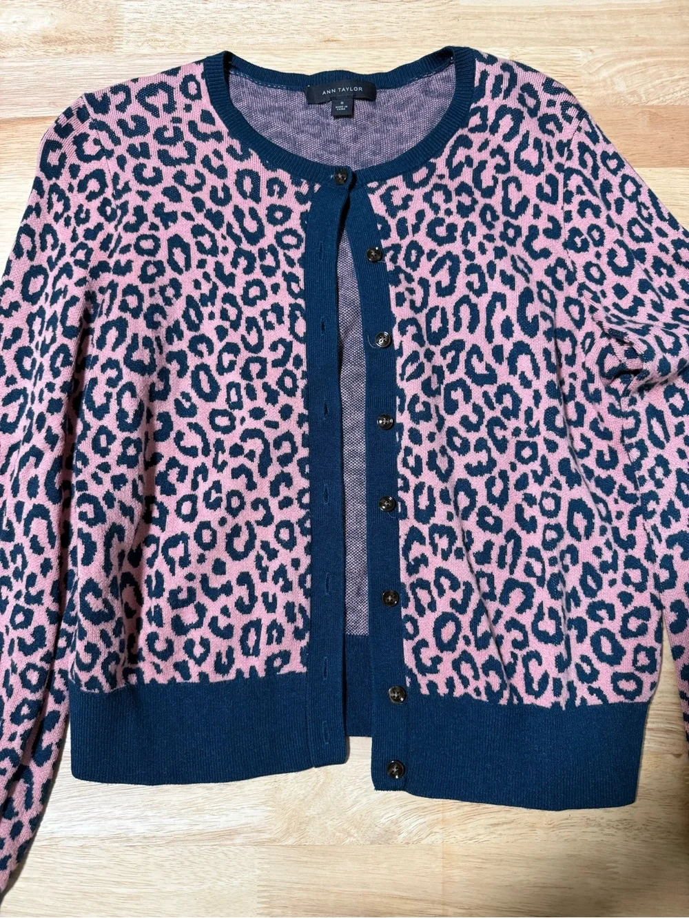 Ann Taylor Women’s Medium Pink Navy Leopard Print Button Cardigan Sweater